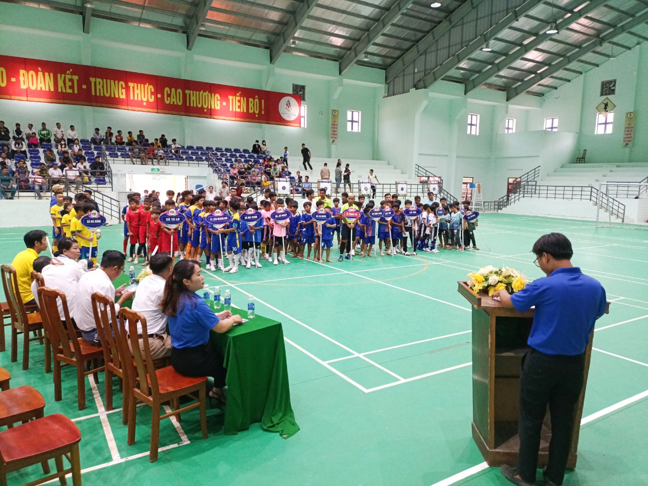 Đông Giang tổ chức thành công giải bóng đá thiếu niên, nhi đồng U12 tranh cúp CAV năm 2023