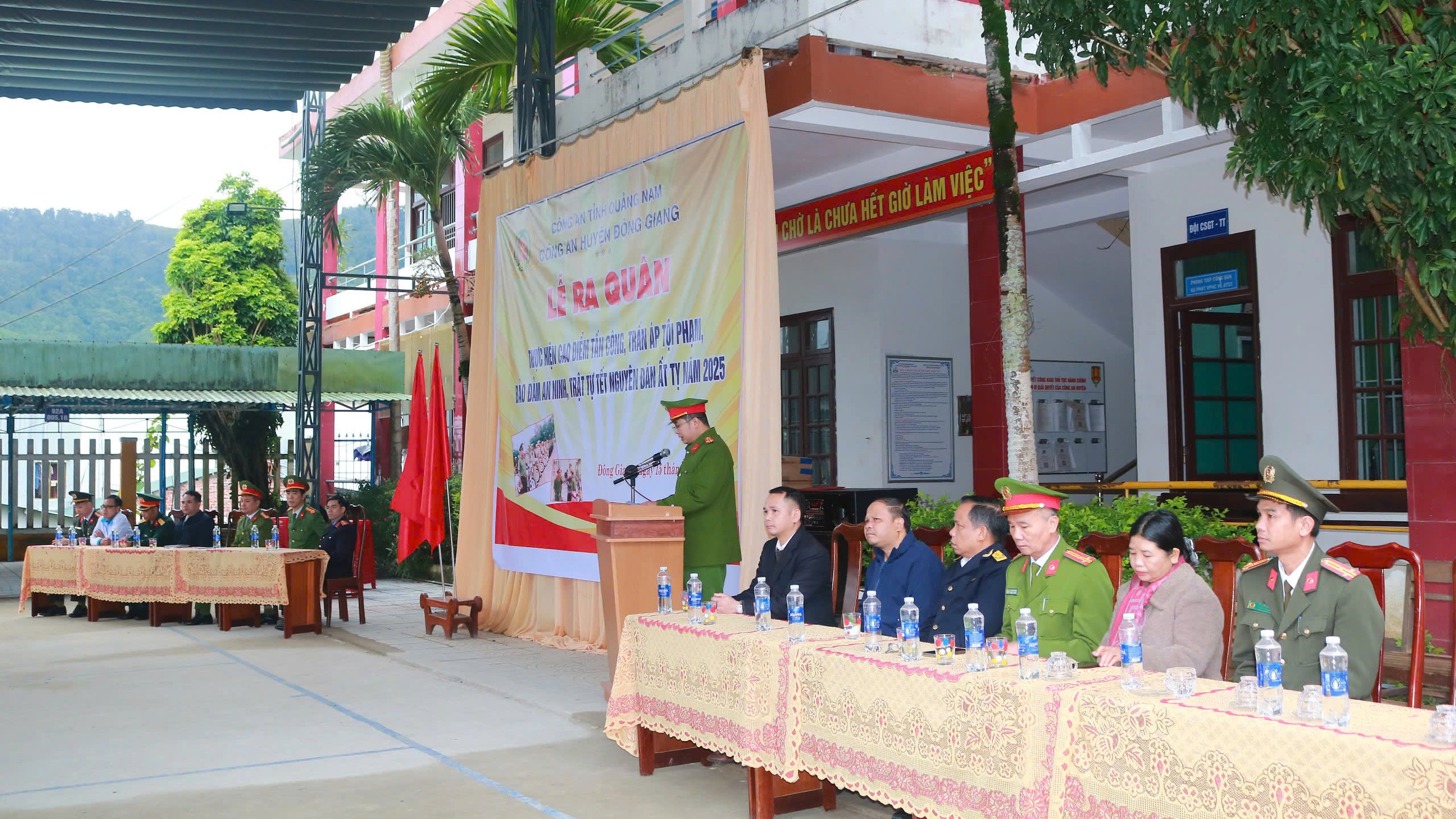 Công an huyện ra quân cao điểm tấn công trấn áp tội phạm dịp Tết Nguyên đán Ất Tỵ 2025